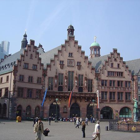 Hotel Astoria Frankfurt am Main Exterior photo